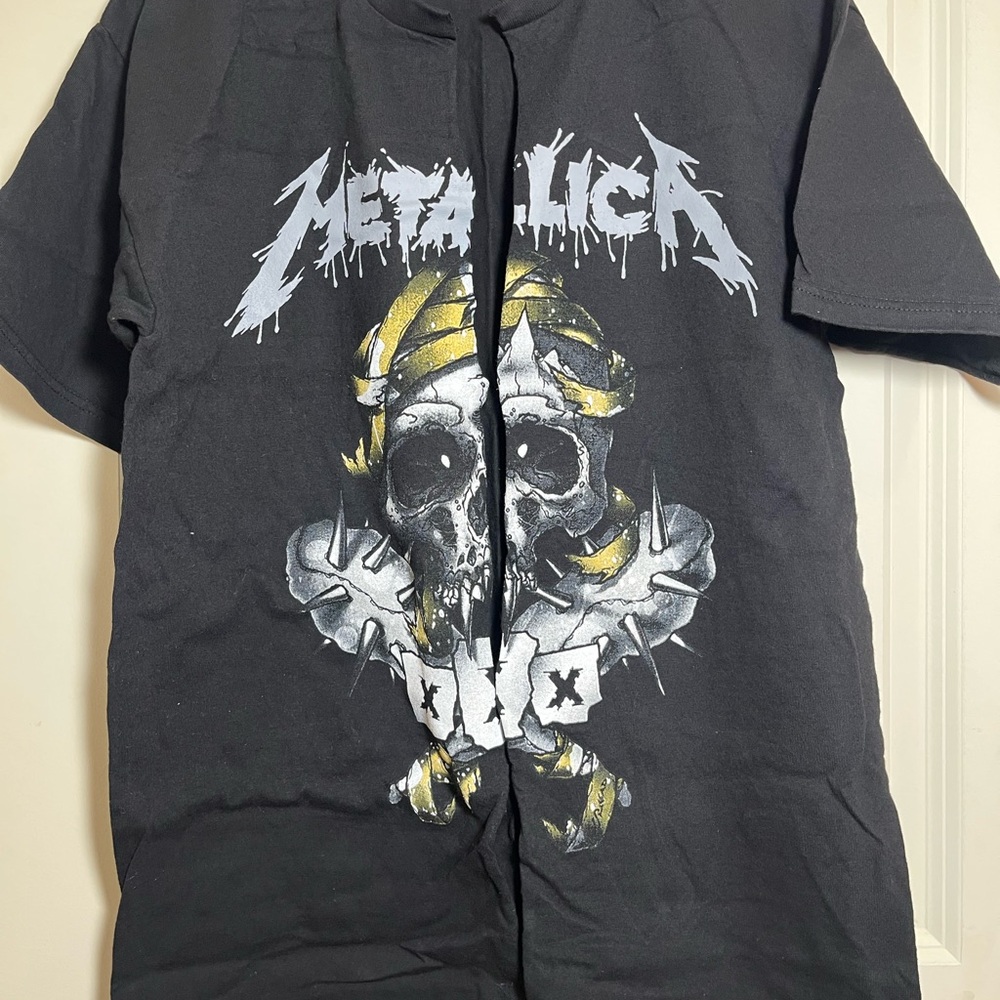 Metallica Women's Short Sleeve Graphic Tee - Black